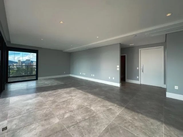 Apartamento à venda com 4 quartos, 344m² - Foto 2