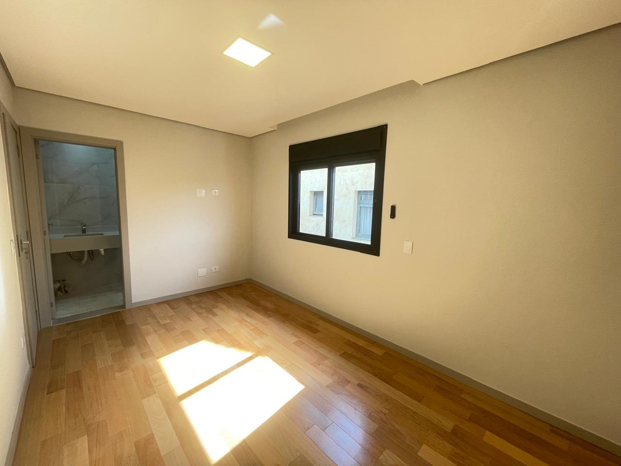 Casa de Condomínio à venda com 4 quartos, 350m² - Foto 46