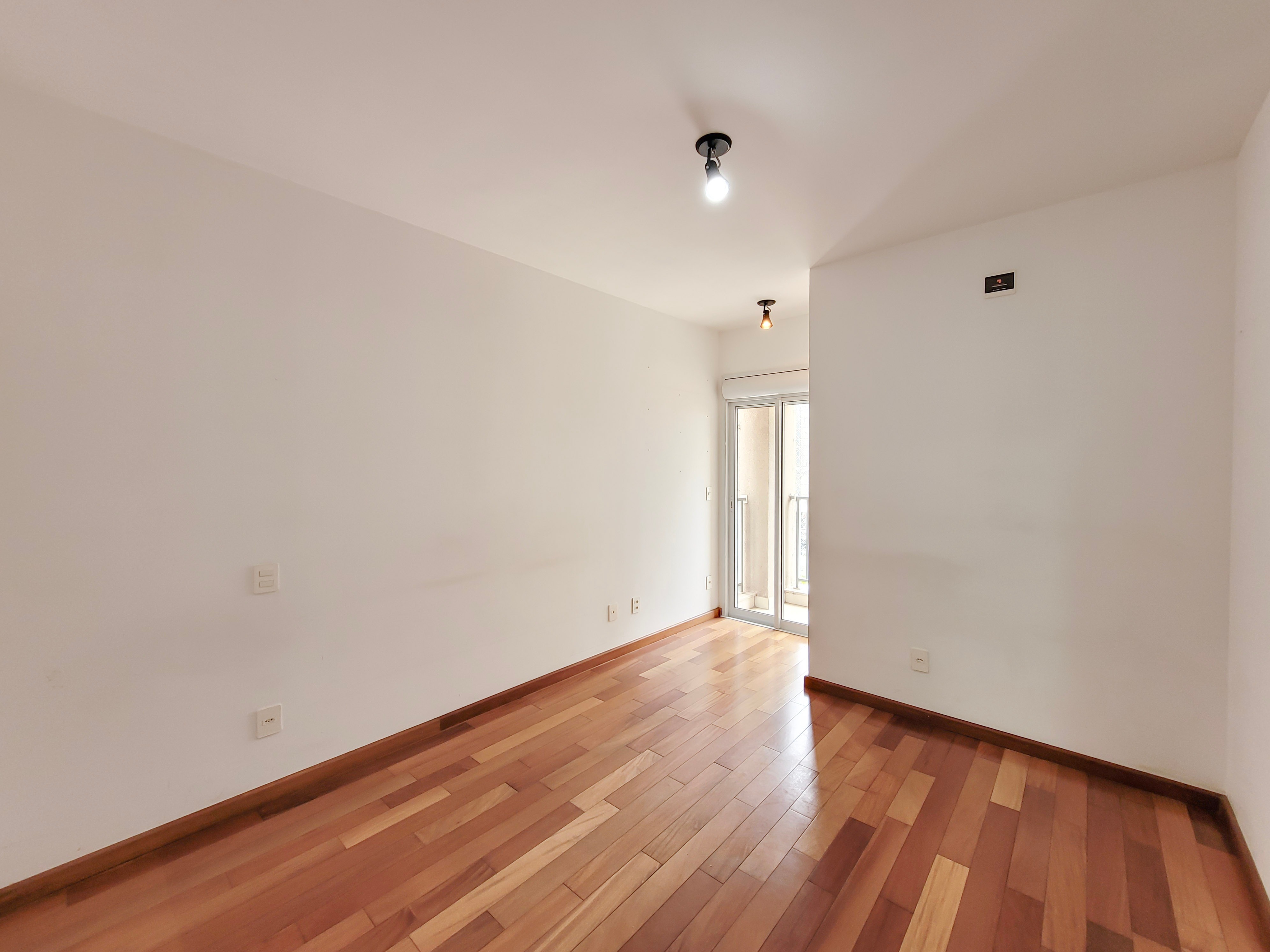 Apartamento para alugar com 2 quartos, 80m² - Foto 21