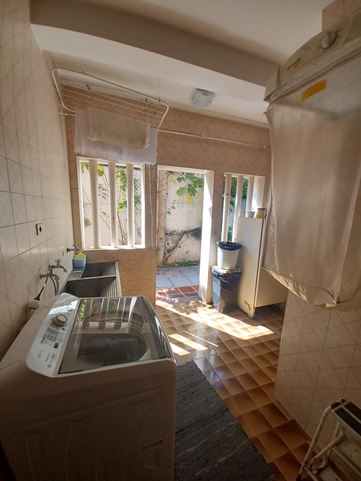 Casa de Condomínio à venda e aluguel com 4 quartos, 350m² - Foto 13