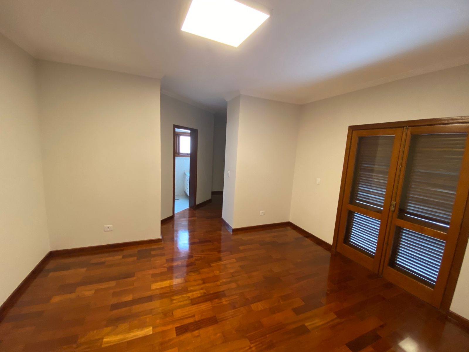 Casa de Condomínio para alugar com 4 quartos, 450m² - Foto 7