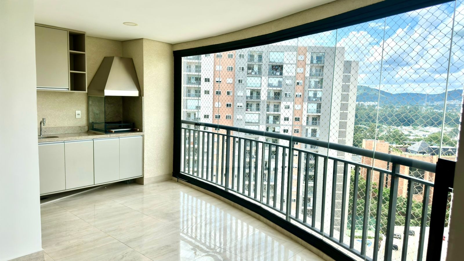 Apartamento para alugar com 2 quartos, 96m² - Foto 1