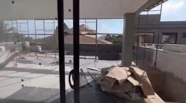 Casa de Condomínio à venda com 4 quartos, 489m² - Foto 10