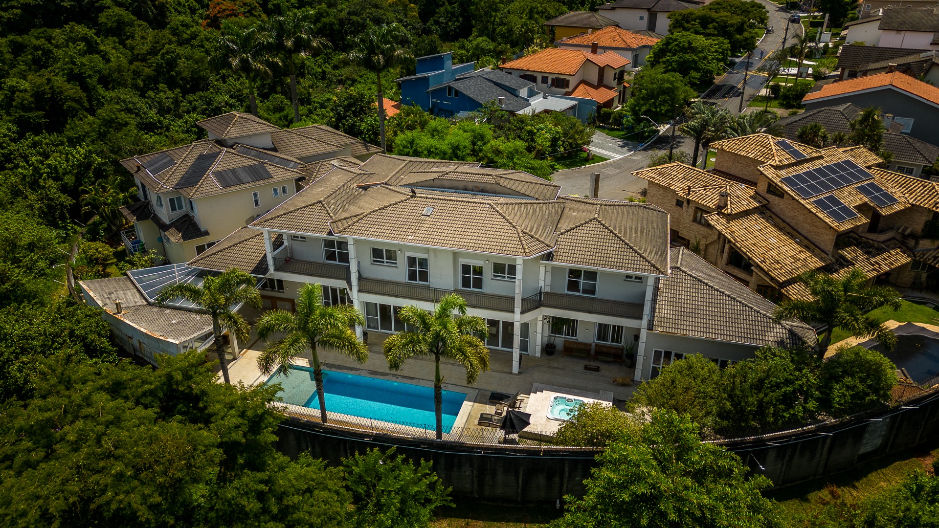 Casa de Condomínio à venda com 4 quartos, 790m² - Foto 51