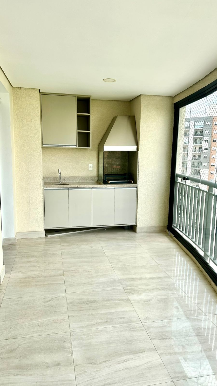 Apartamento para alugar com 2 quartos, 96m² - Foto 3