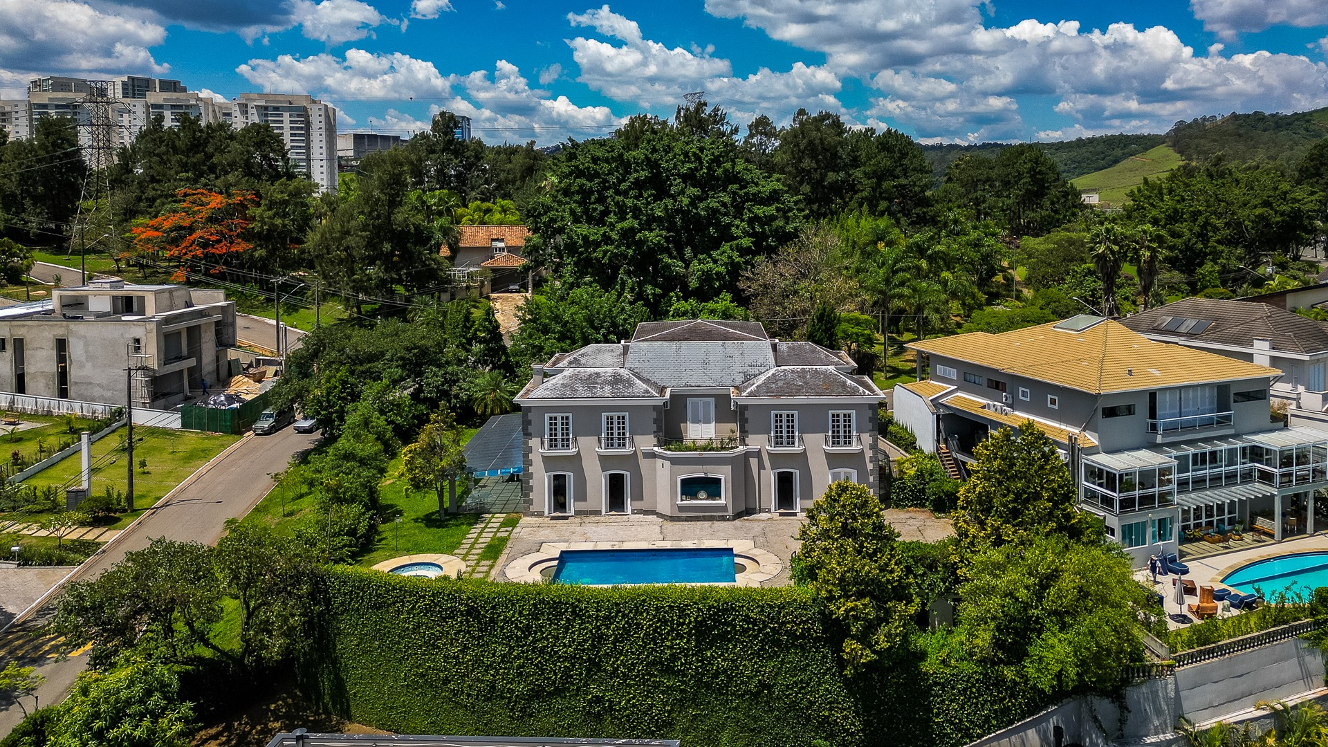 Casa de Condomínio para alugar com 4 quartos, 1200m² - Foto 3