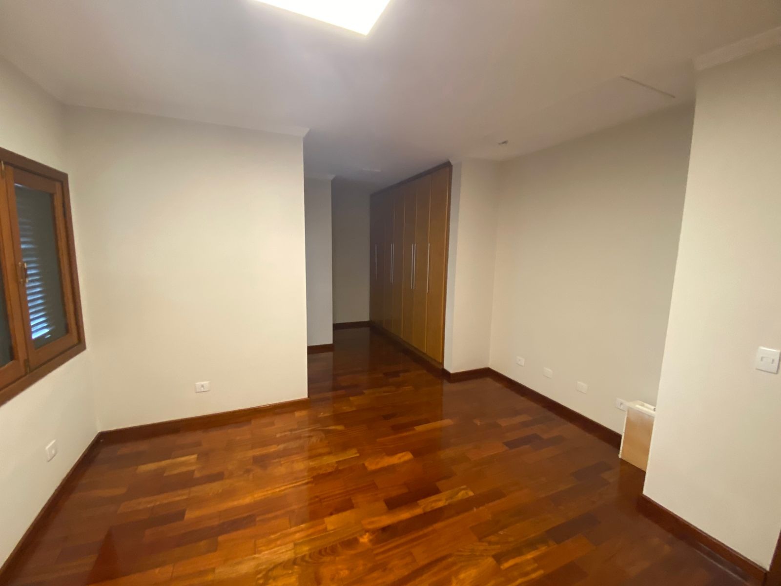 Casa de Condomínio para alugar com 4 quartos, 450m² - Foto 8