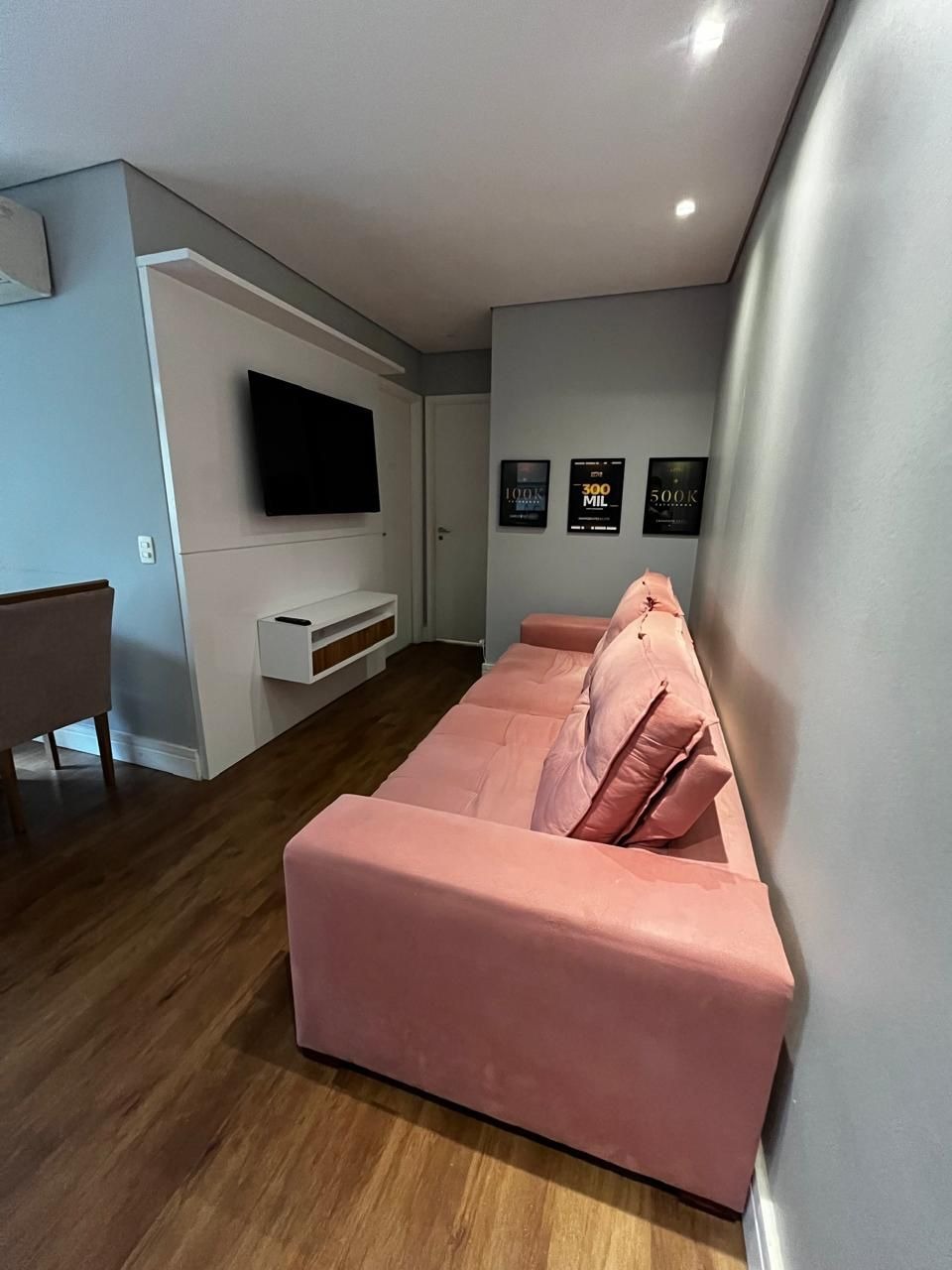 Apartamento para alugar com 2 quartos, 63m² - Foto 4