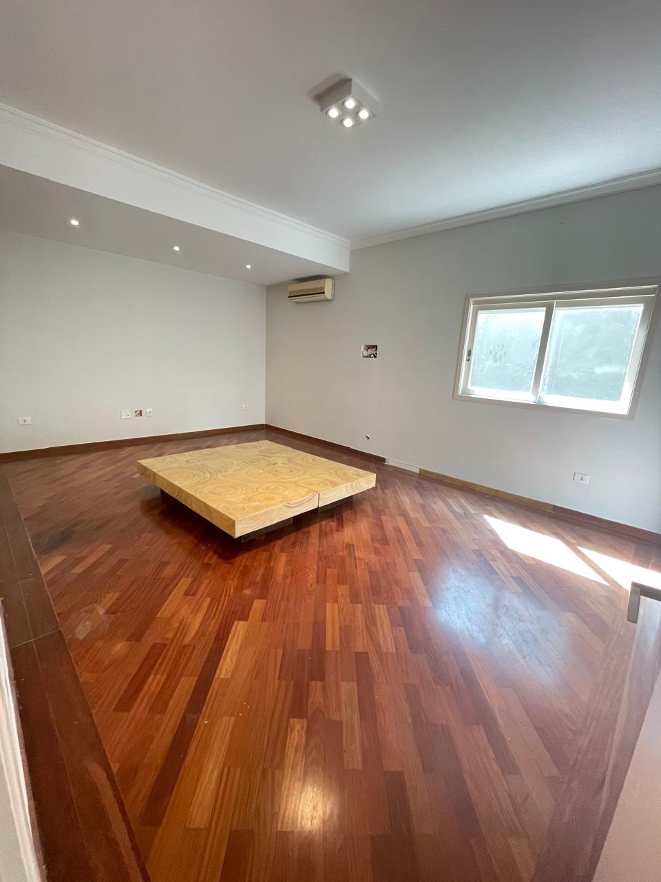 Casa de Condomínio para alugar com 4 quartos, 500m² - Foto 25