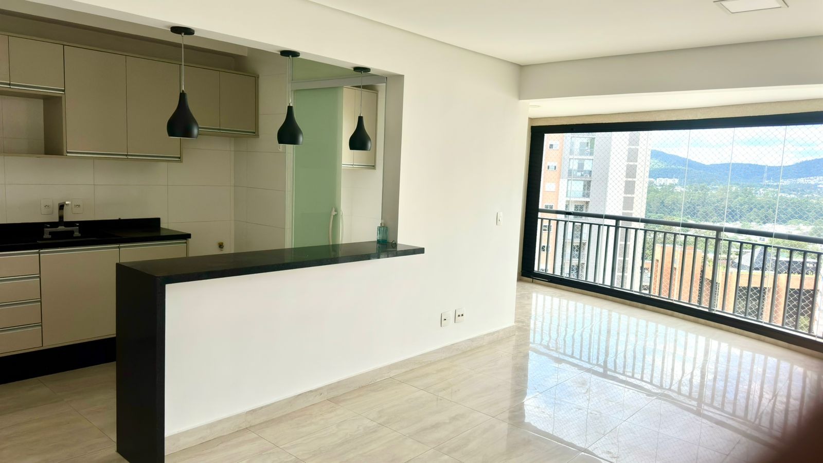 Apartamento para alugar com 2 quartos, 96m² - Foto 5