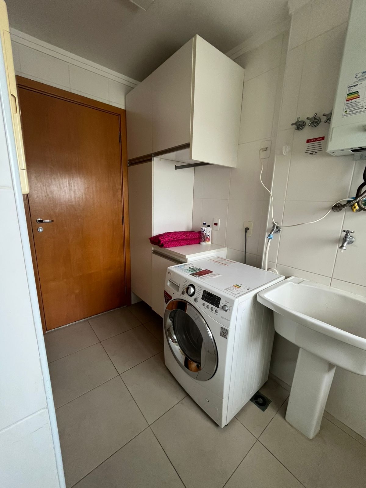 Apartamento para alugar com 2 quartos, 122m² - Foto 12