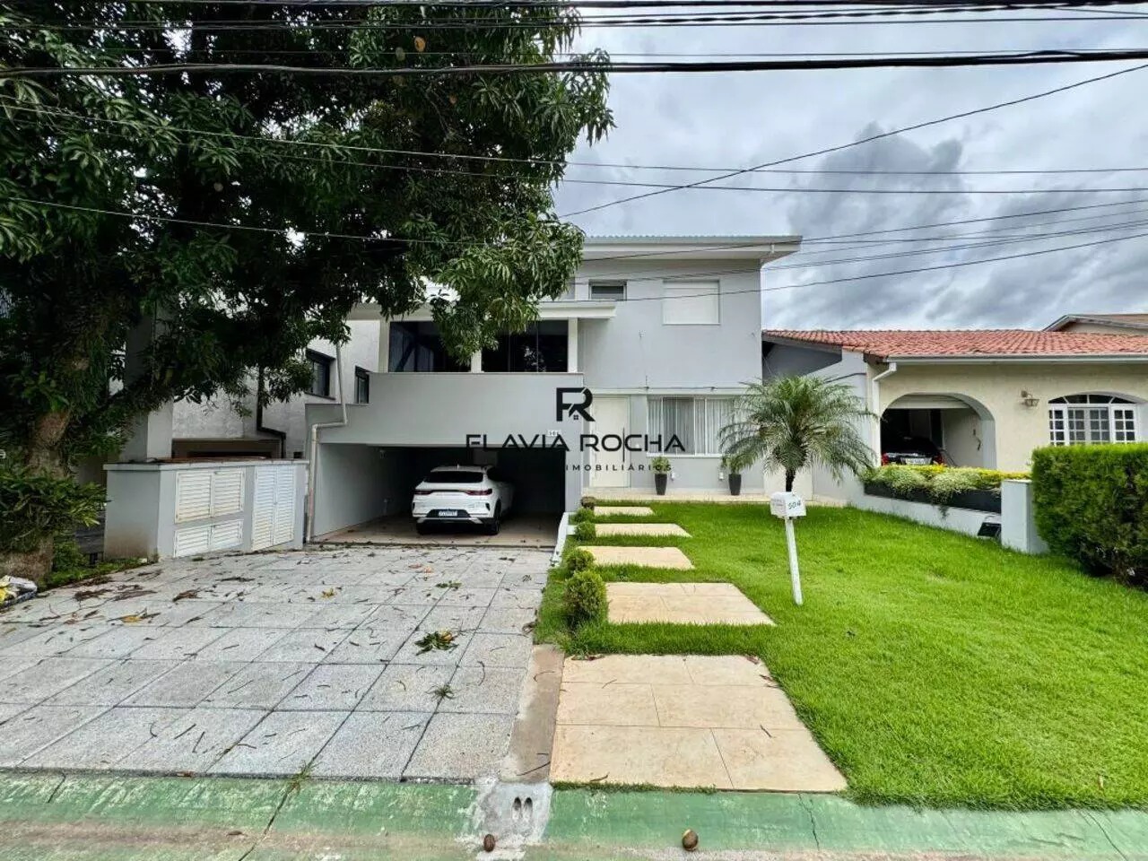 Casa de Condomínio à venda com 4 quartos, 280m² - Foto 1