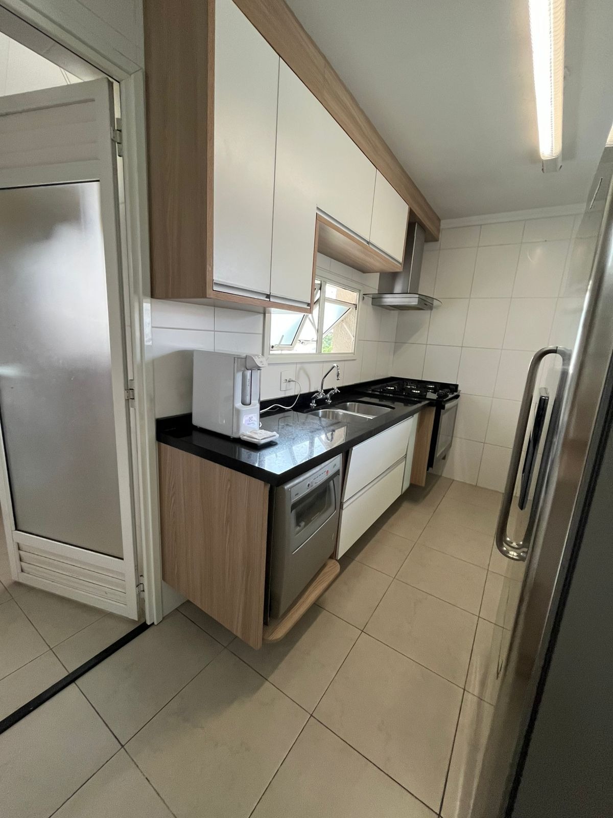 Apartamento para alugar com 2 quartos, 122m² - Foto 10