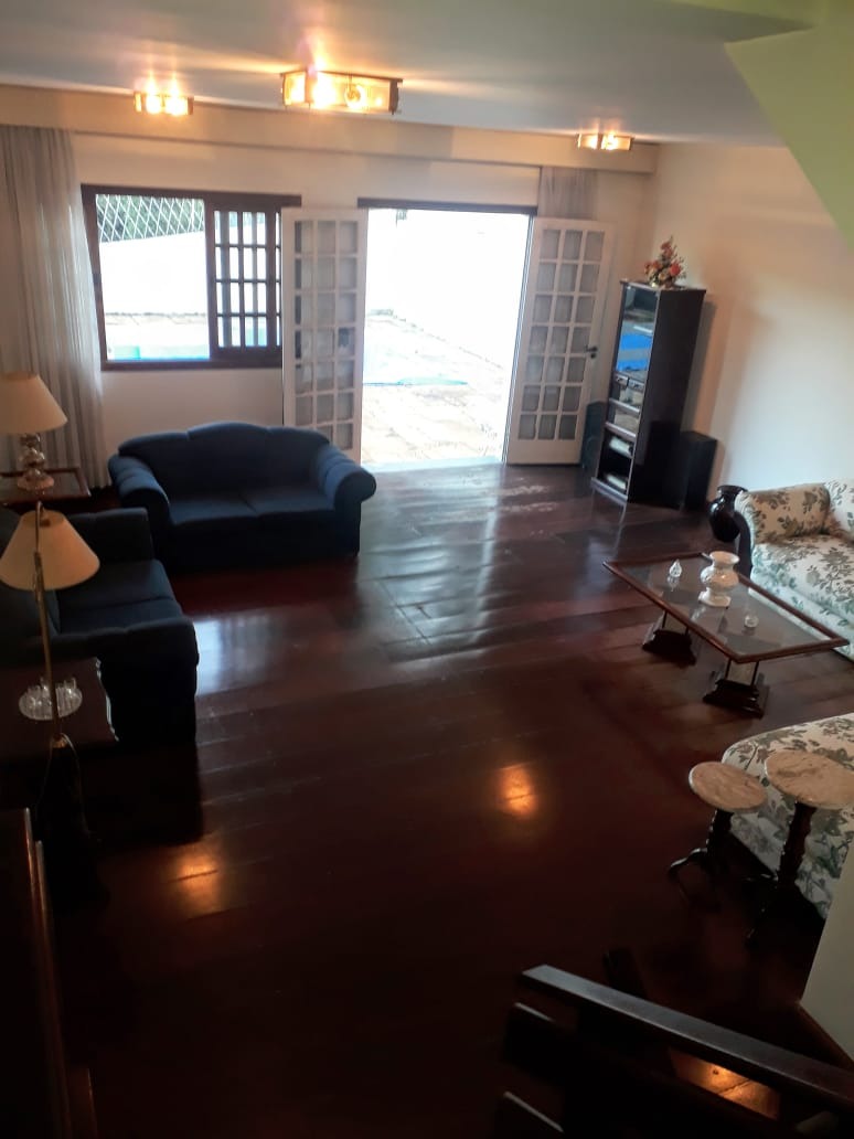 Casa de Condomínio à venda com 4 quartos, 364m² - Foto 4