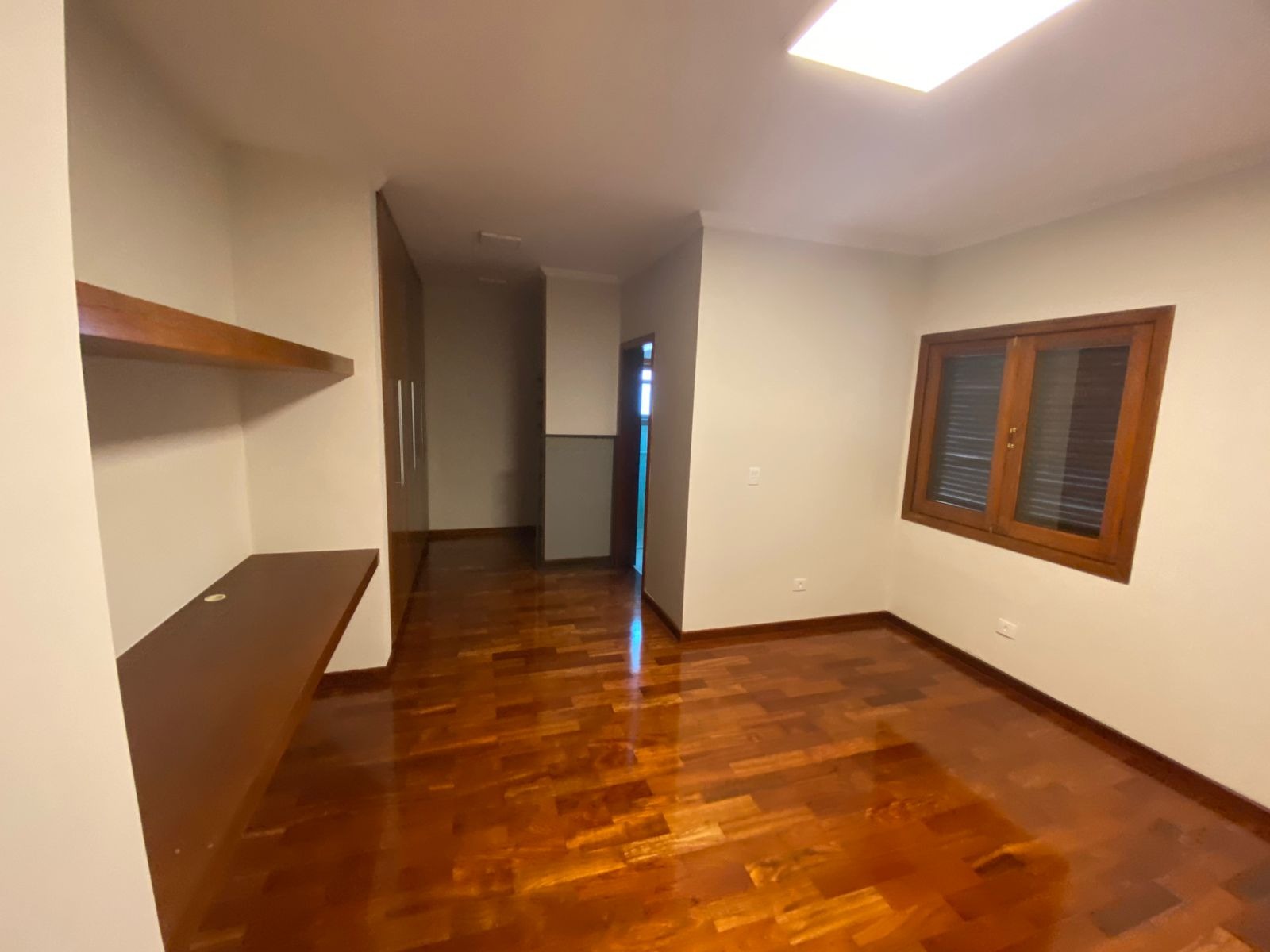 Casa de Condomínio para alugar com 4 quartos, 450m² - Foto 9