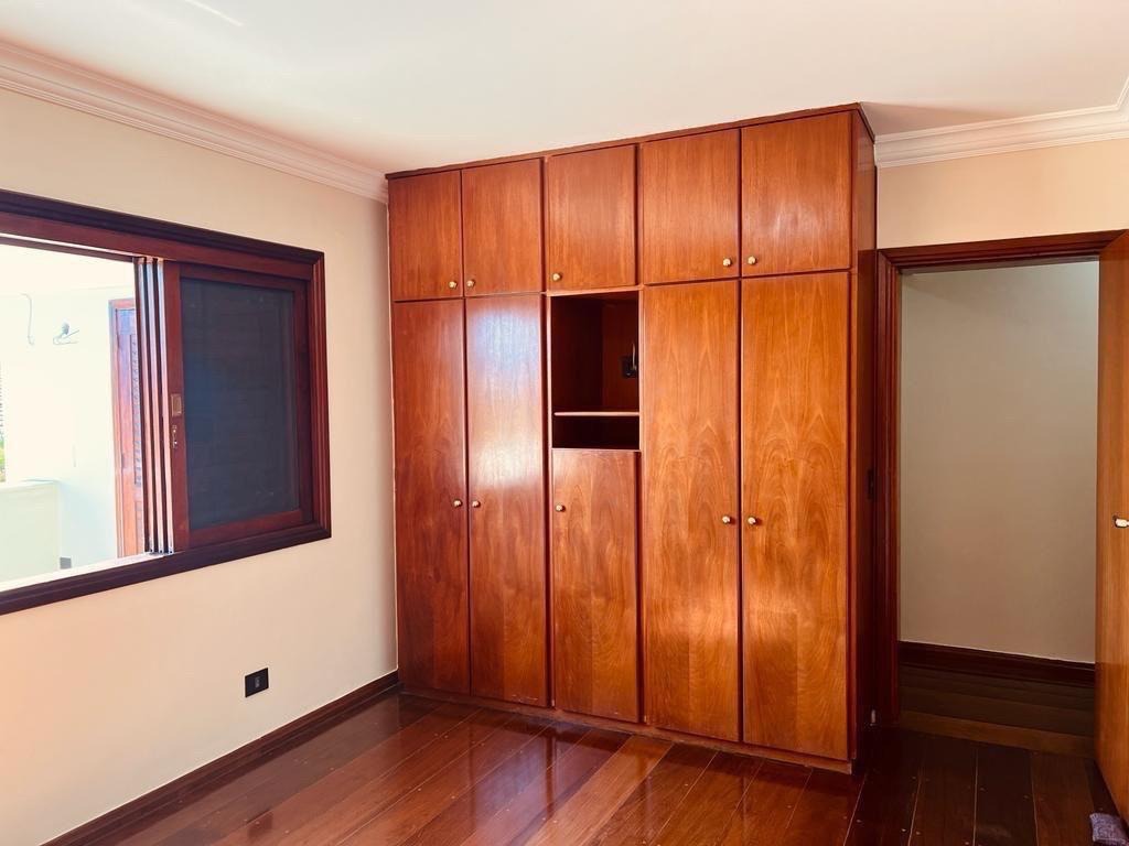 Casa de Condomínio à venda e aluguel com 4 quartos, 500m² - Foto 15