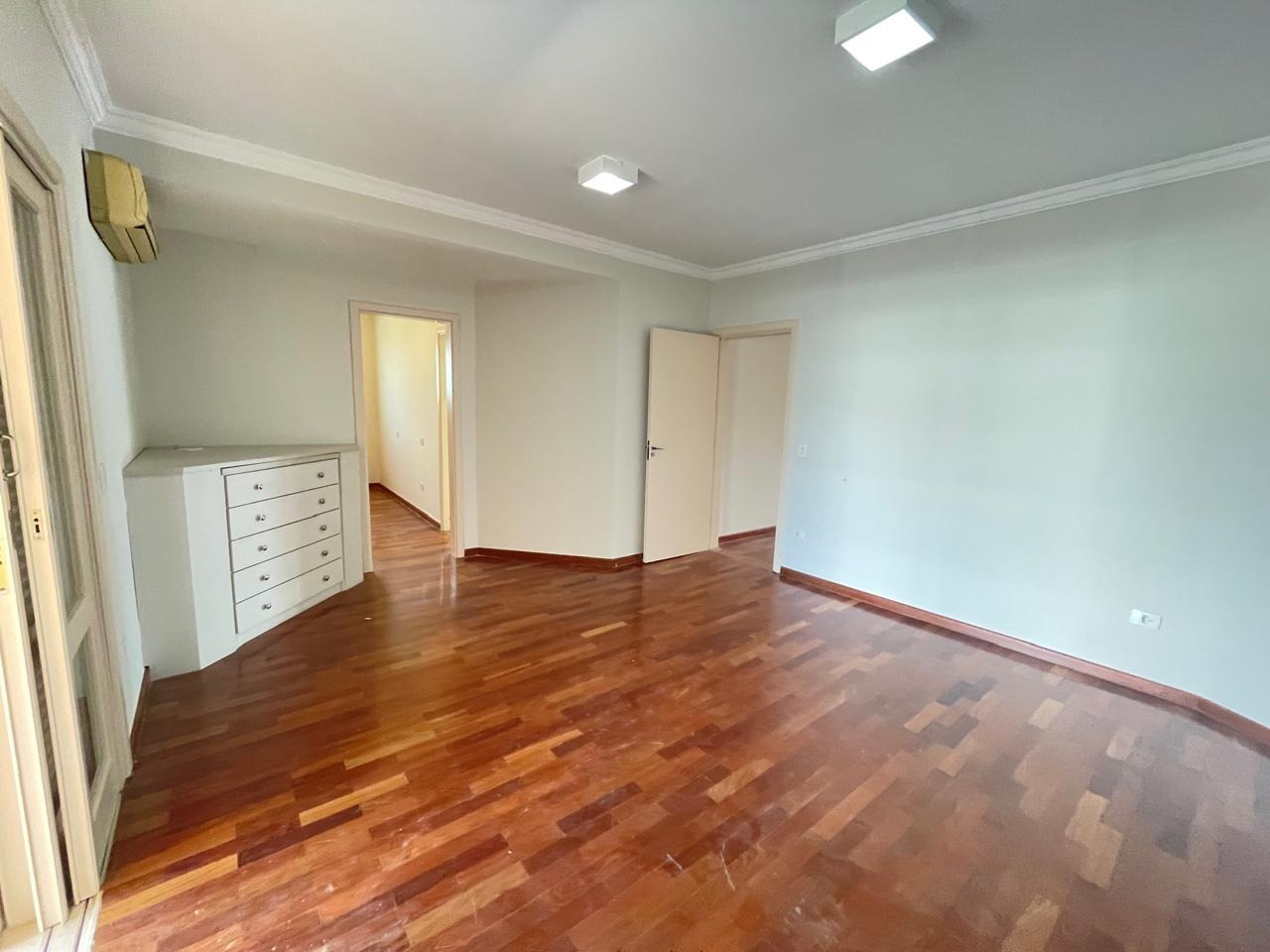 Casa de Condomínio para alugar com 4 quartos, 500m² - Foto 95