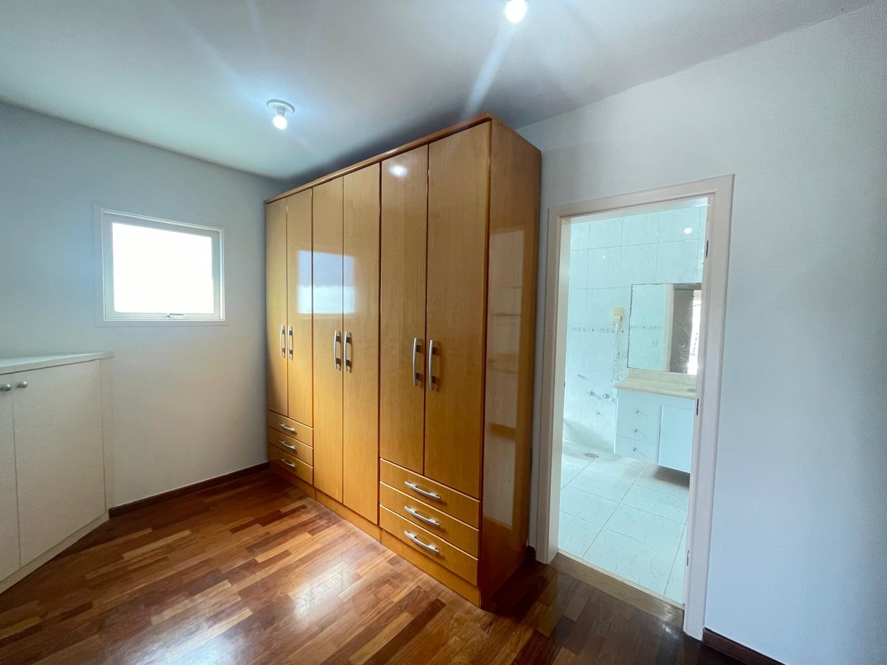 Casa de Condomínio para alugar com 4 quartos, 500m² - Foto 76