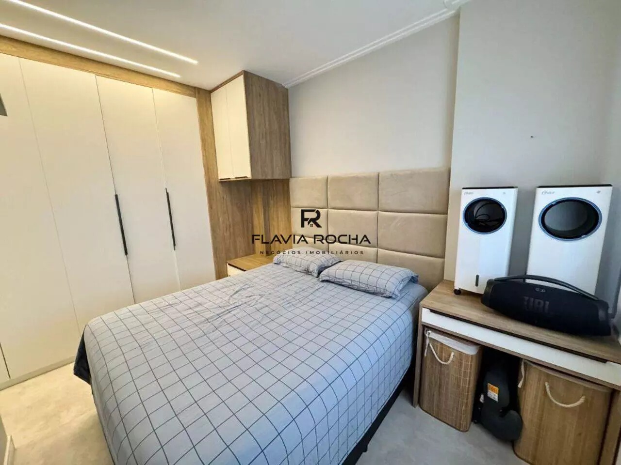 Apartamento à venda com 2 quartos, 52m² - Foto 18