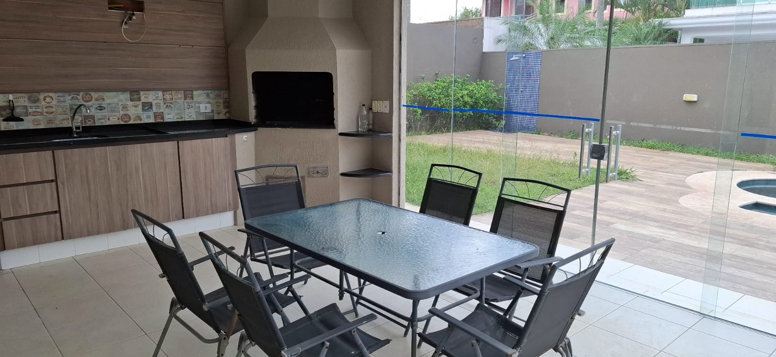 Casa de Condomínio para alugar com 4 quartos, 500m² - Foto 6