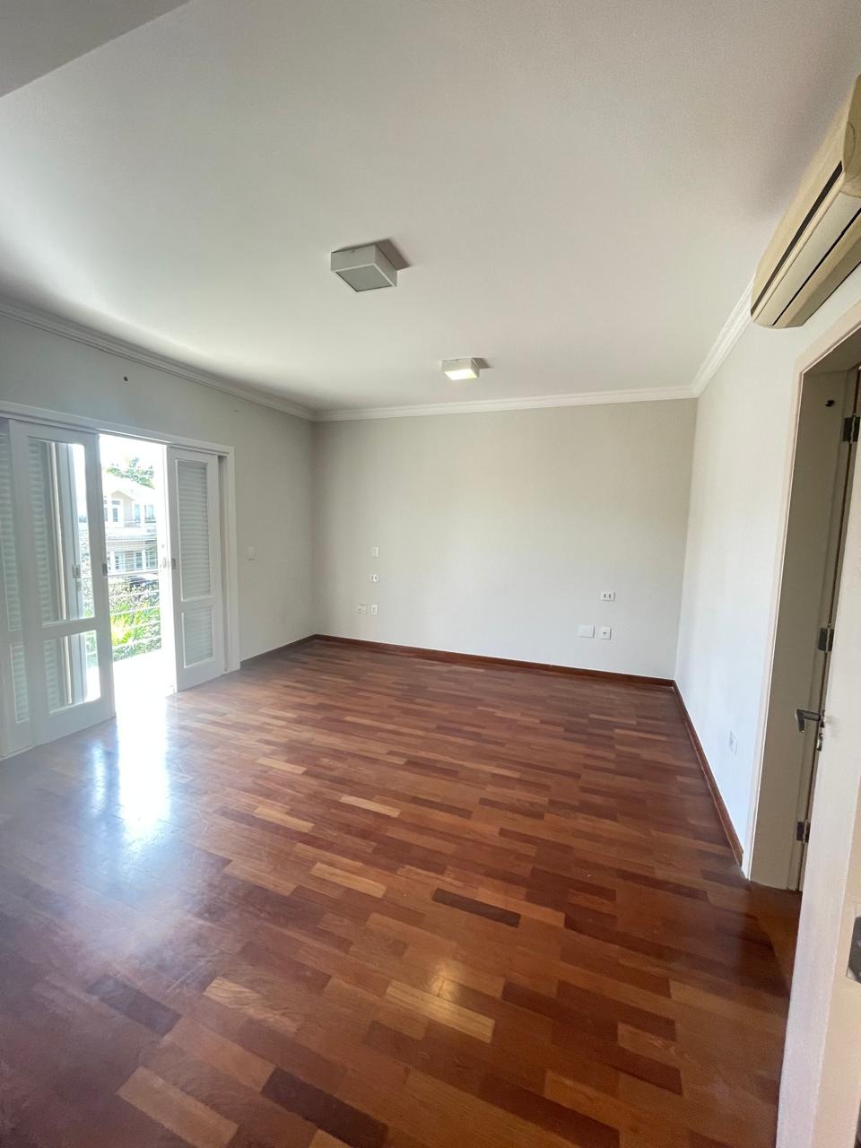 Casa de Condomínio para alugar com 4 quartos, 500m² - Foto 71