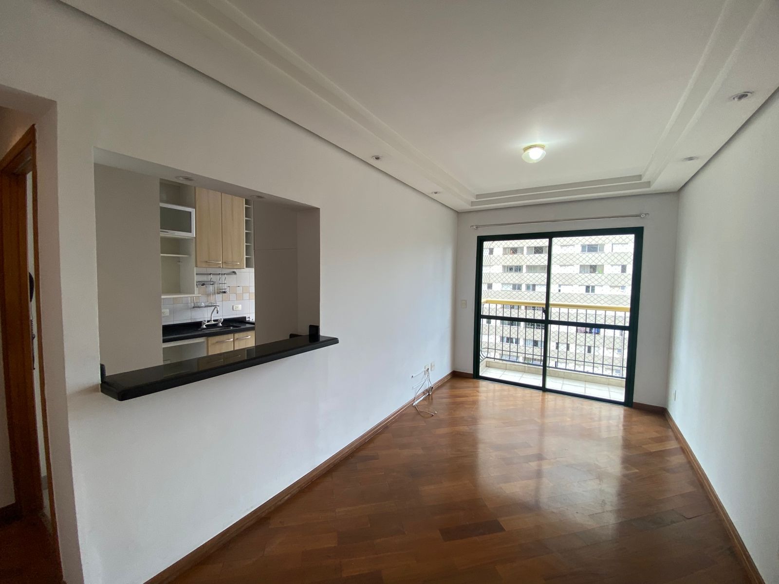 Apartamento à venda com 3 quartos, 80m² - Foto 2