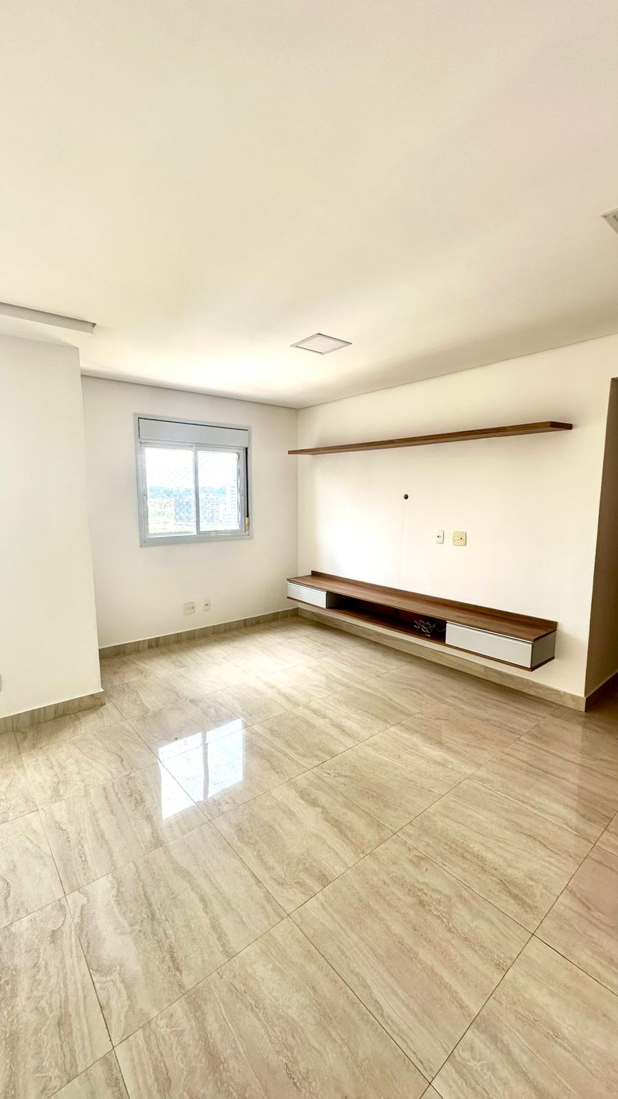 Apartamento para alugar com 2 quartos, 96m² - Foto 13