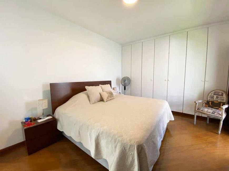 Casa de Condomínio à venda com 3 quartos, 350m² - Foto 12