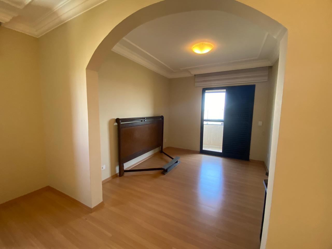 Apartamento para alugar com 3 quartos, 153m² - Foto 10