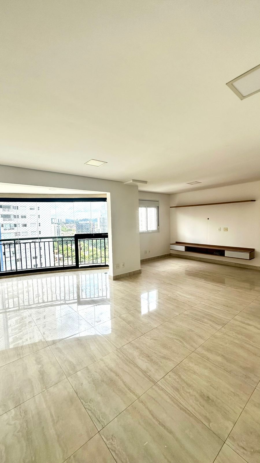 Apartamento para alugar com 2 quartos, 96m² - Foto 10