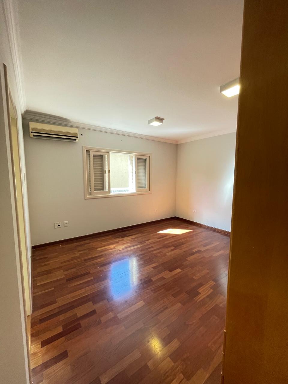 Casa de Condomínio para alugar com 4 quartos, 500m² - Foto 106