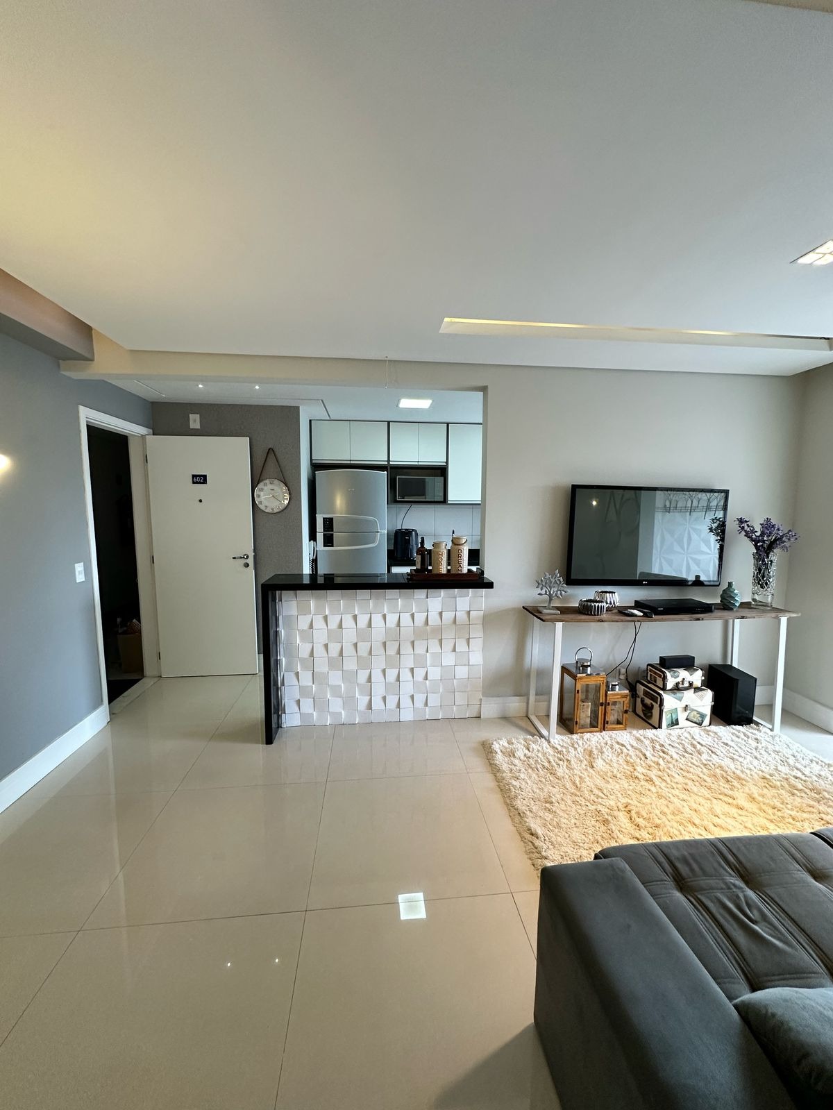 Apartamento para alugar com 2 quartos, 67m² - Foto 2