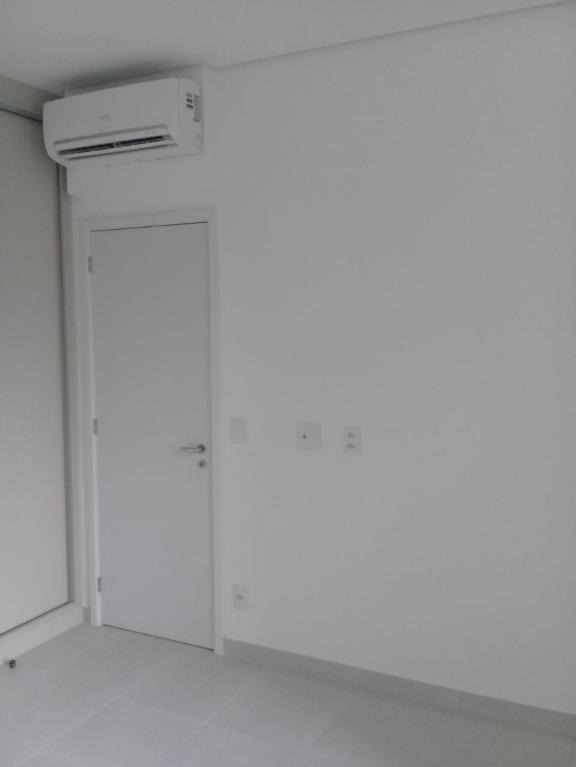 Apartamento para alugar com 1 quarto, 55m² - Foto 6