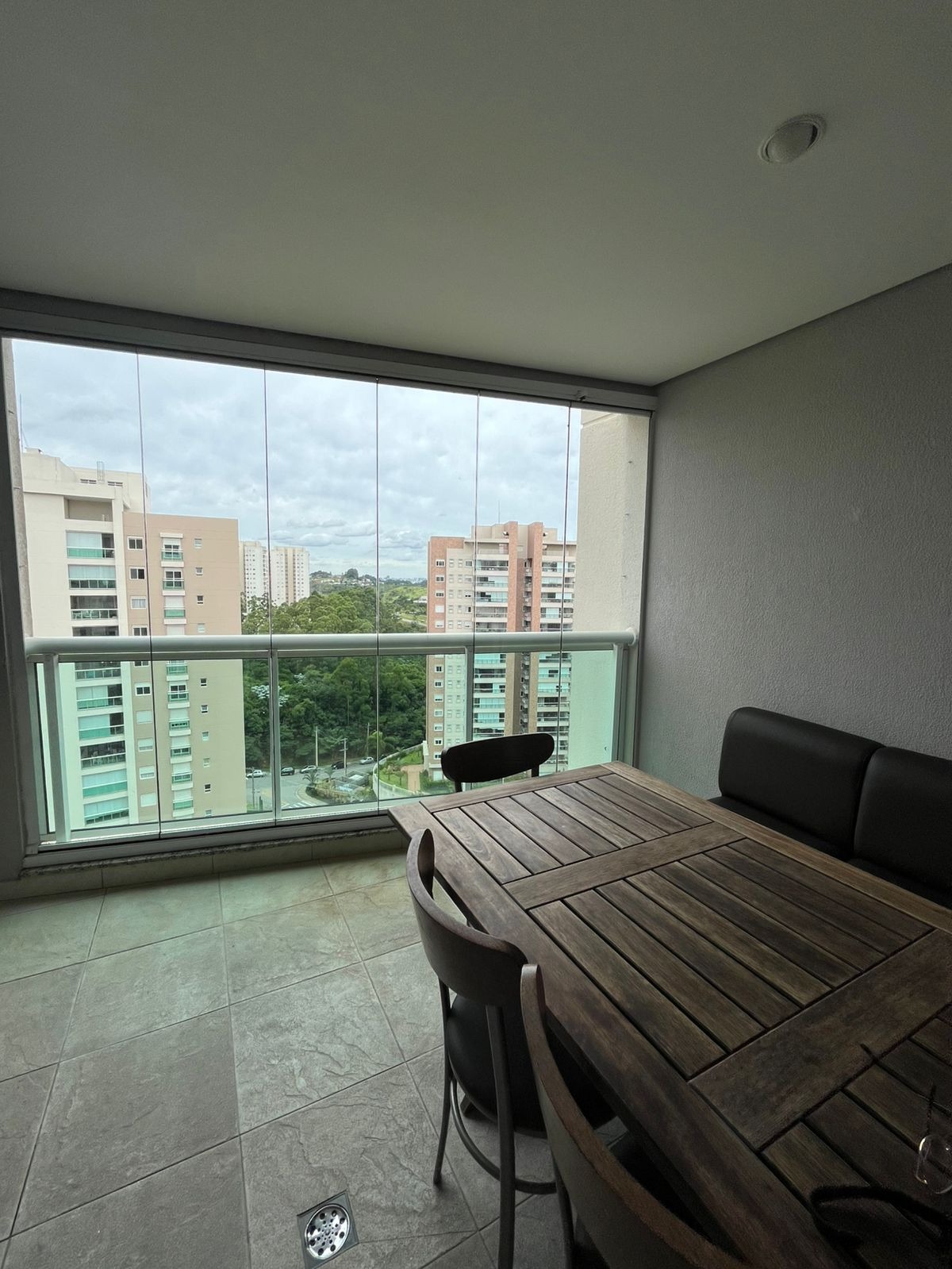 Apartamento para alugar com 2 quartos, 122m² - Foto 3