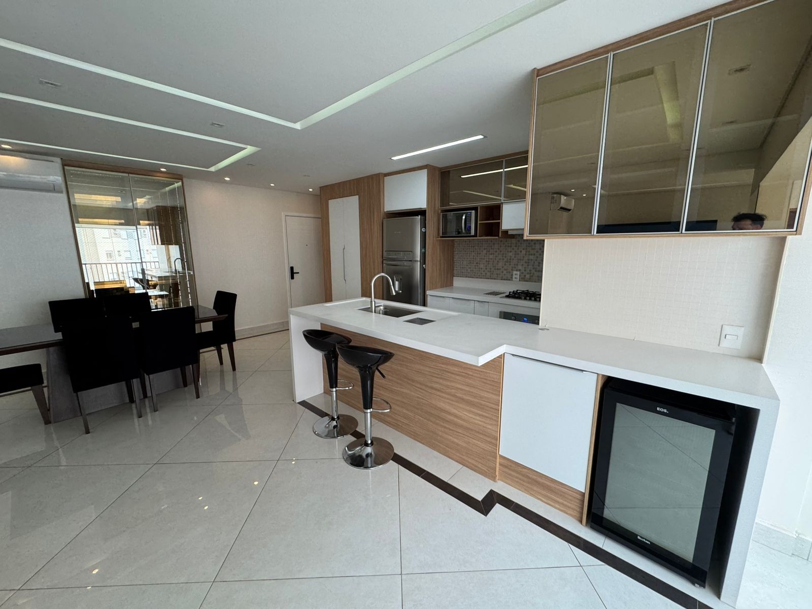 Apartamento para alugar com 3 quartos, 110m² - Foto 12