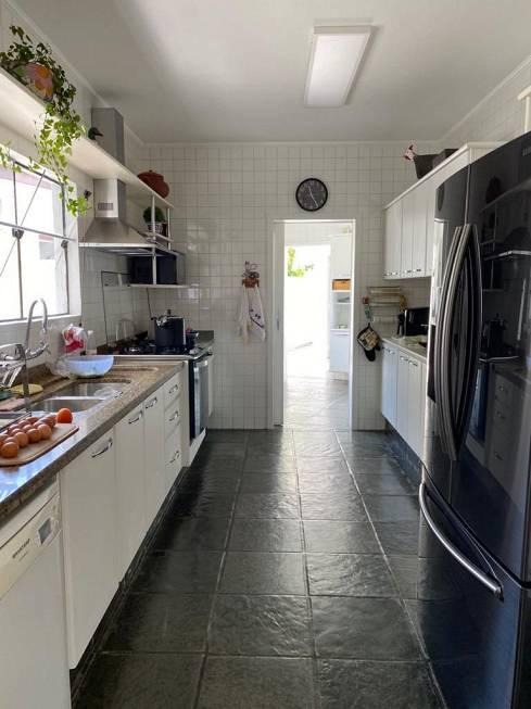 Casa de Condomínio à venda com 3 quartos, 350m² - Foto 11