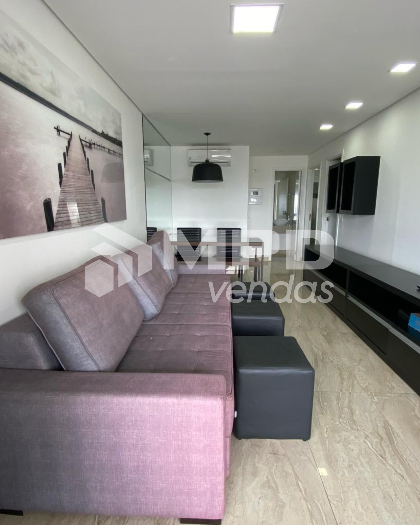 Apartamento à venda com 2 quartos, 78m² - Foto 3