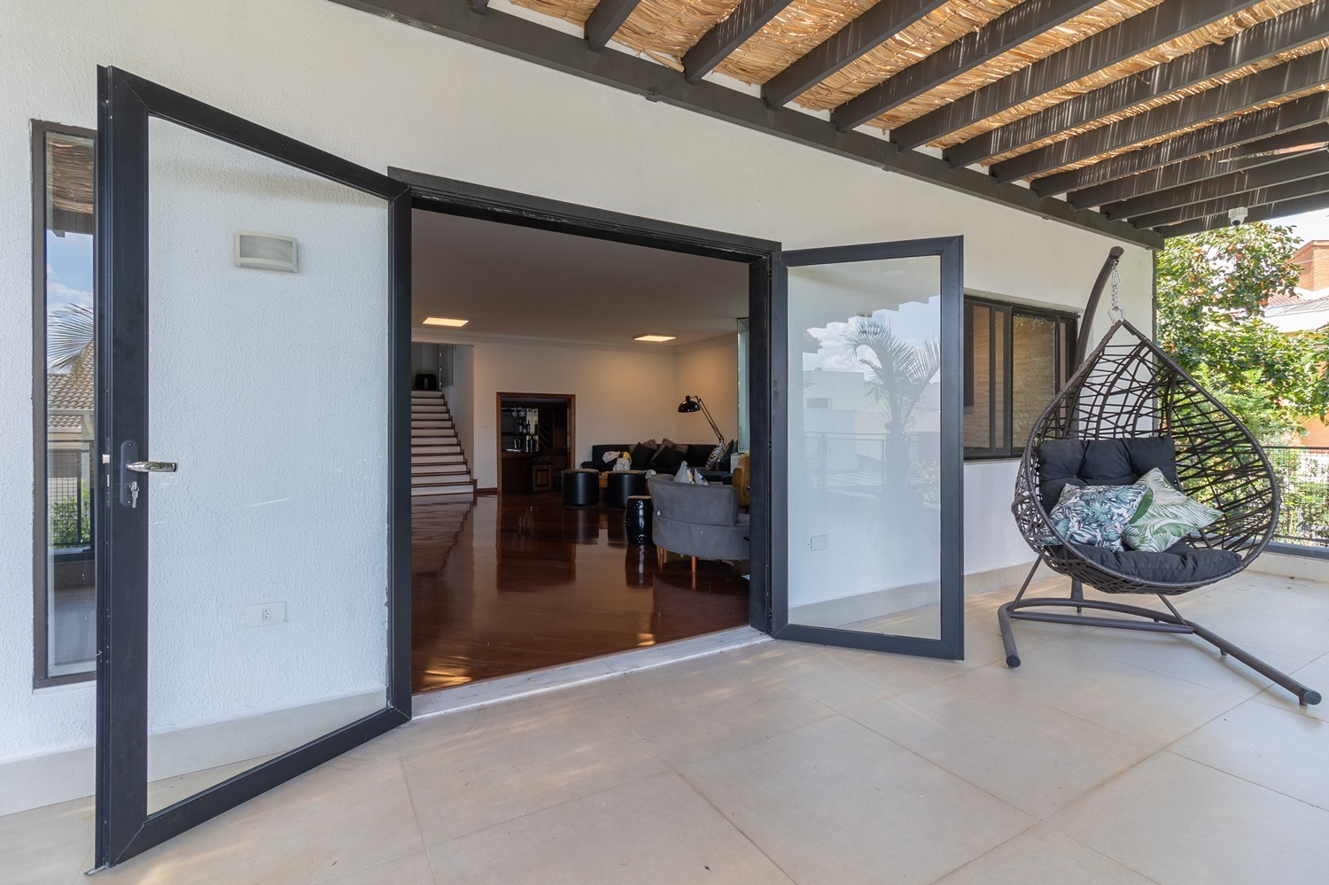 Casa de Condomínio à venda com 6 quartos, 600m² - Foto 13