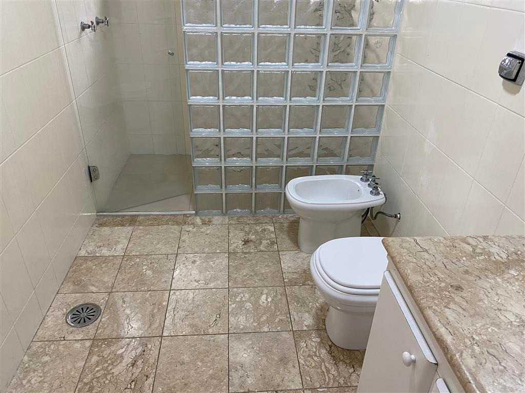 Casa de Condomínio para alugar com 4 quartos, 395m² - Foto 17