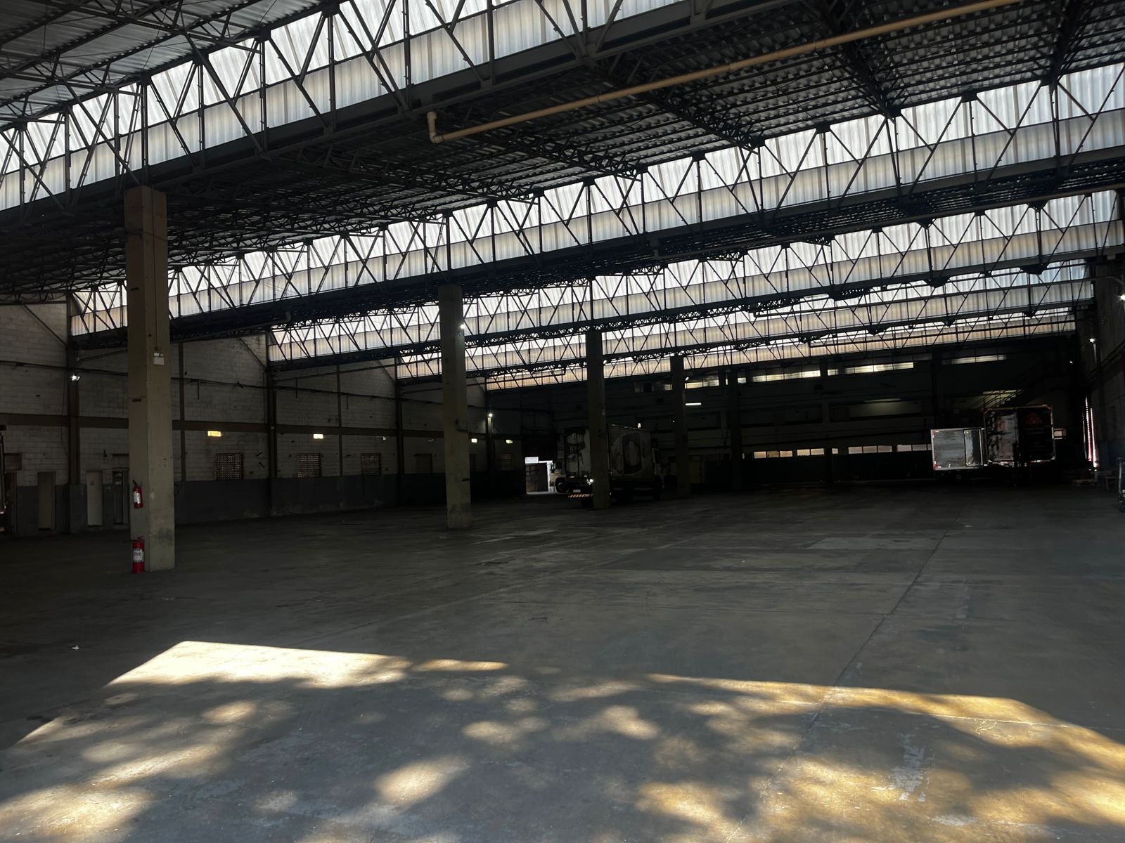 Depósito-Galpão-Armazém para alugar, 2275m² - Foto 5