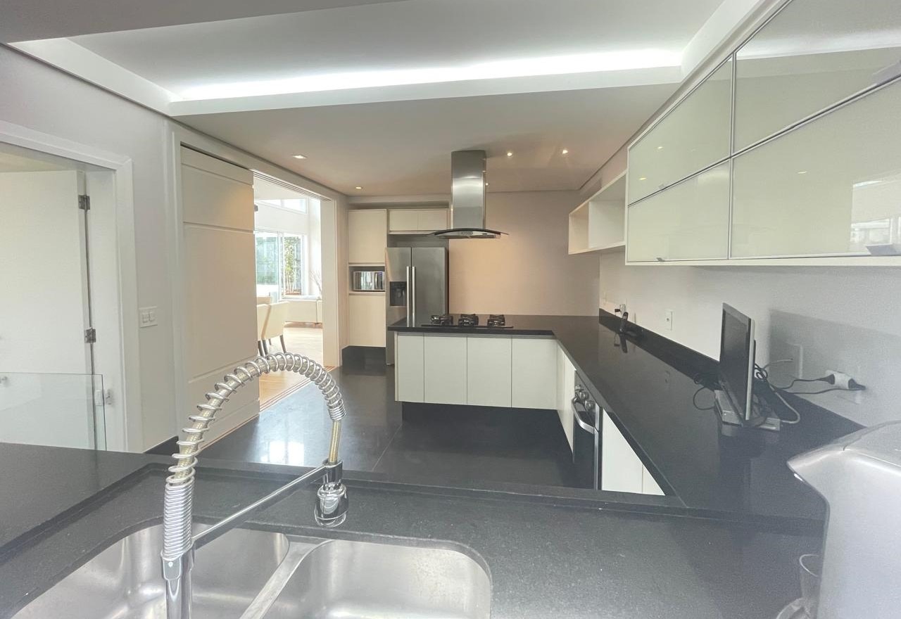 Casa de Condomínio à venda e aluguel com 4 quartos, 464m² - Foto 23