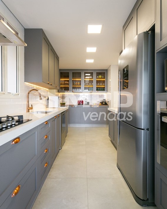 Apartamento à venda com 3 quartos, 224m² - Foto 20