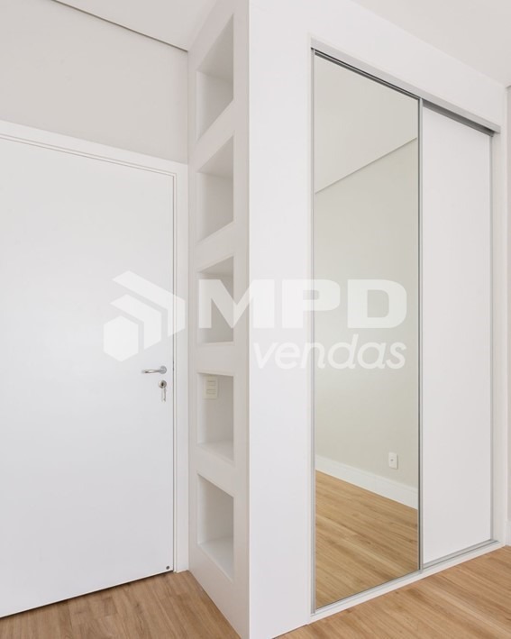 Apartamento à venda com 3 quartos, 224m² - Foto 32