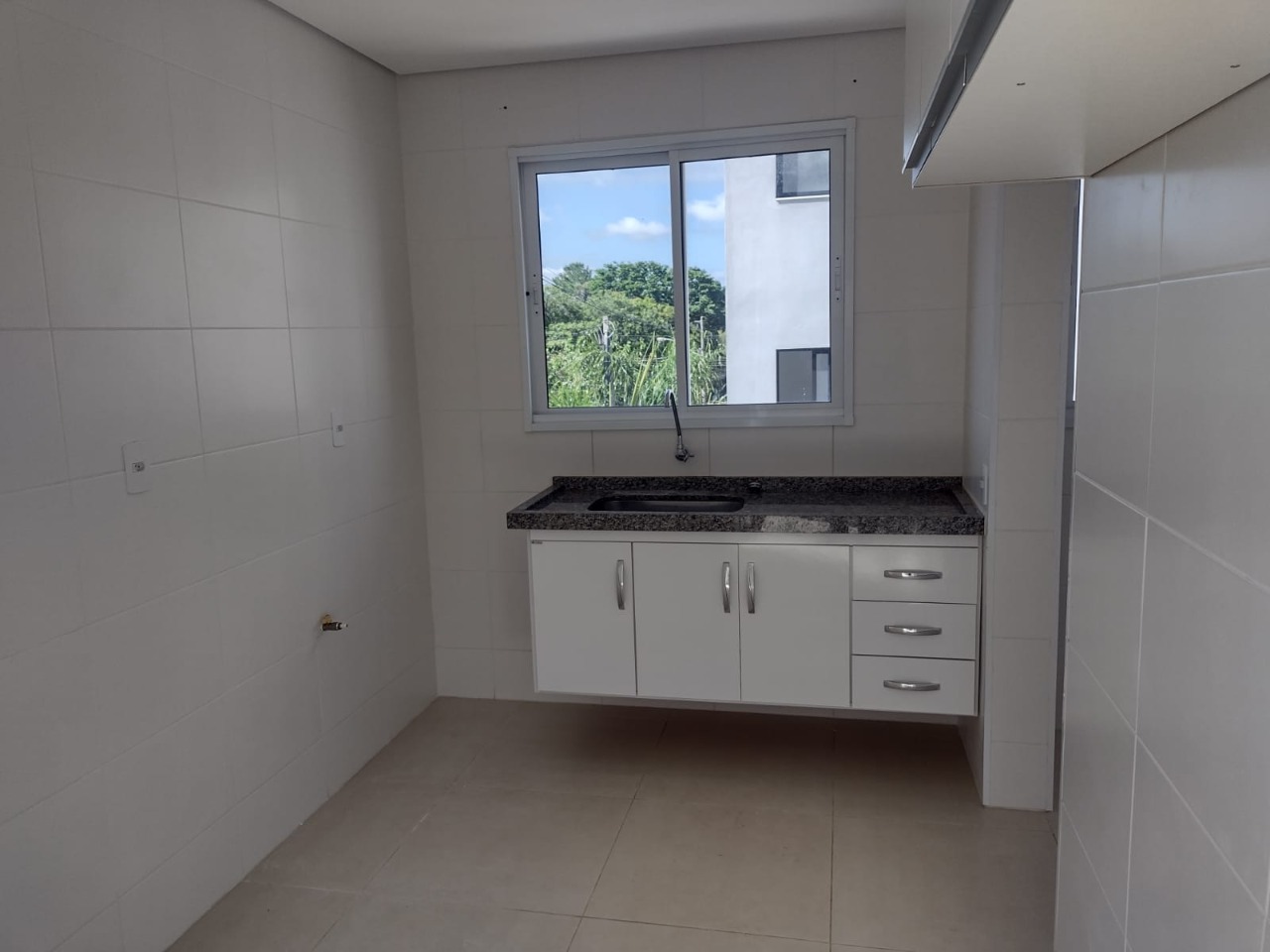 Apartamento para alugar com 3 quartos, 84m² - Foto 3