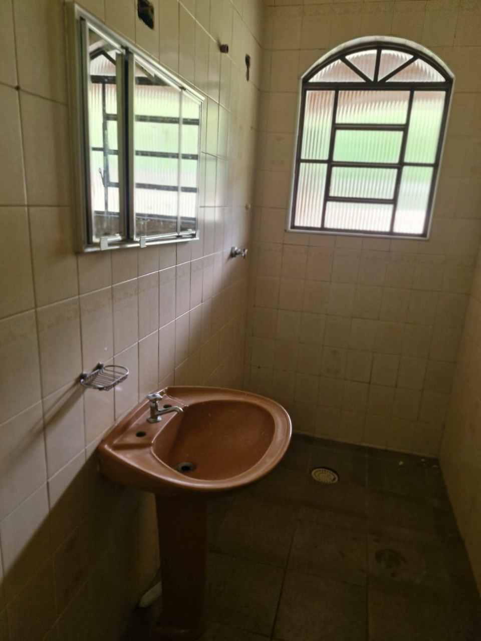 Chácara à venda e aluguel com 4 quartos, 1176m² - Foto 15