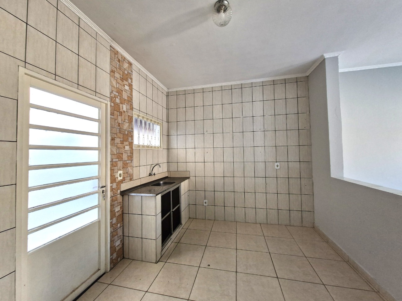 Casa, 1 quarto, 70 m² - Foto 6