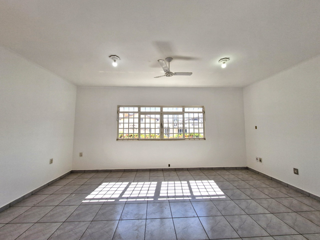 Casa, 3 quartos, 270 m² - Foto 3