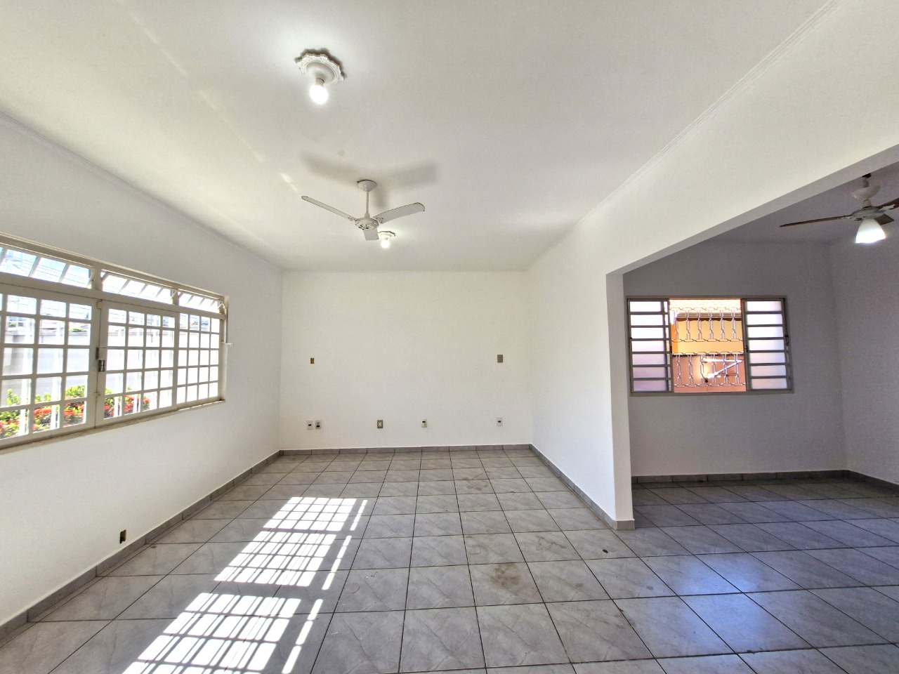Casa, 3 quartos, 270 m² - Foto 4