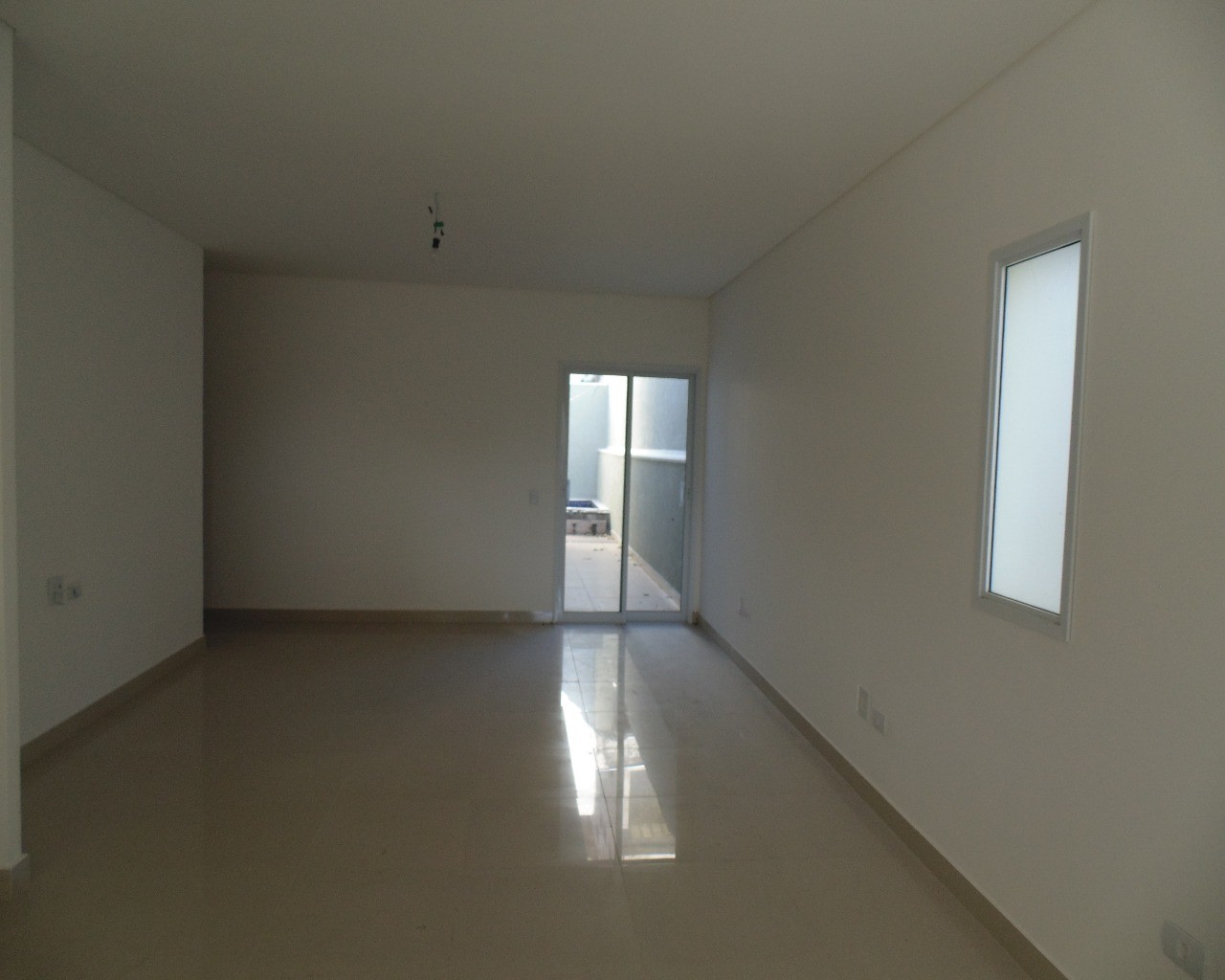 Casa de Condomínio à venda com 3 quartos, 180m² - Foto 4