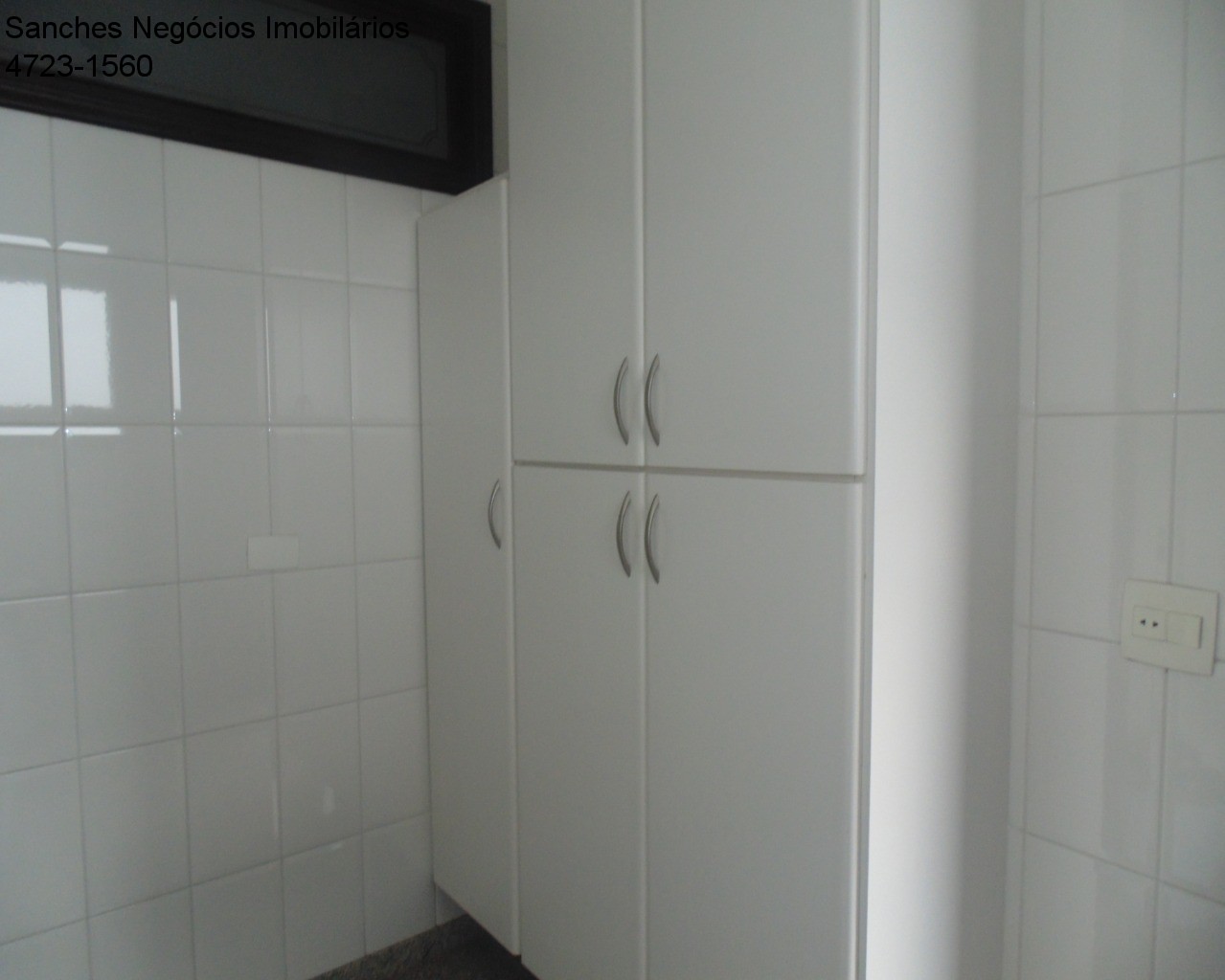 Casa de Condomínio para alugar com 3 quartos, 300m² - Foto 18